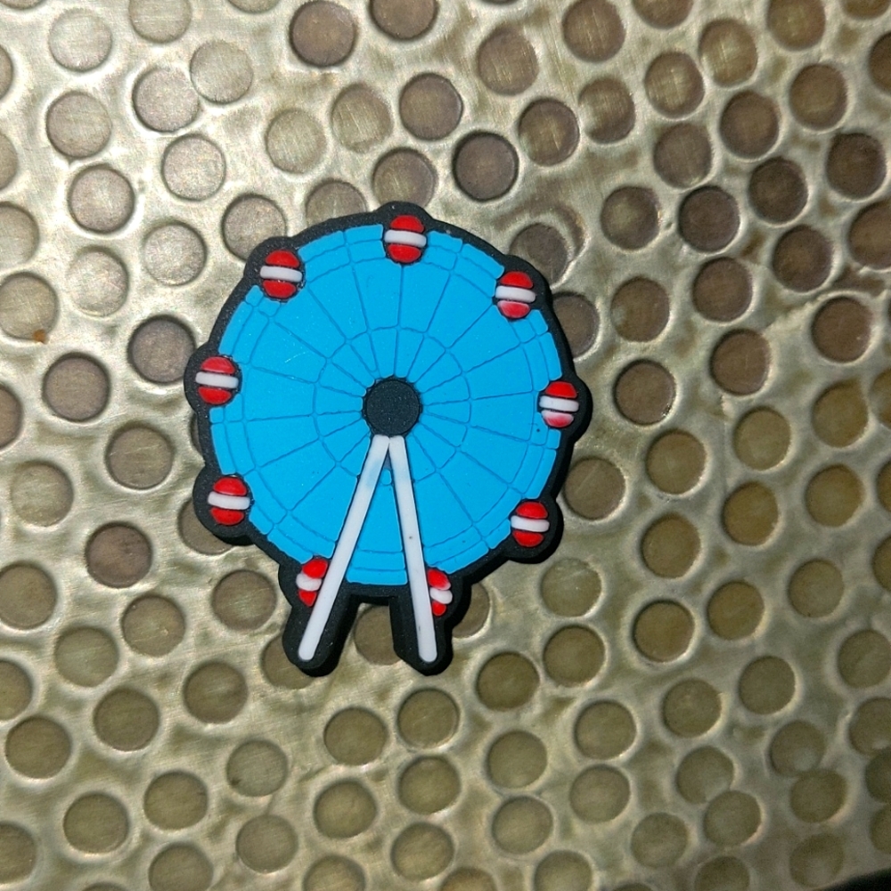 Croc charm ferris wheel